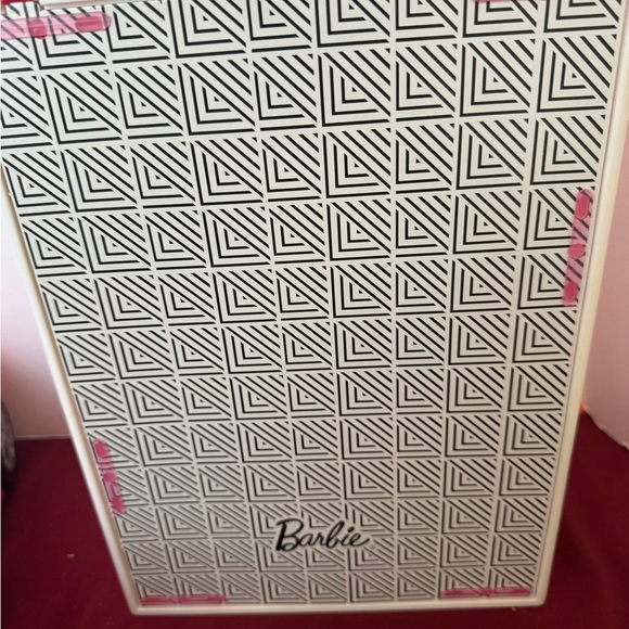 Barbie Glam Convertible Pink Doll Vehicle Mattel  2016 &  Barbie Closet 2018 EUC - Picture 5 of 16
